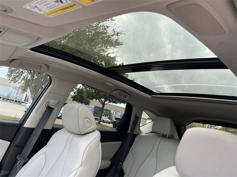 Used 2025 Acura RDX w/ Technology Package image 28