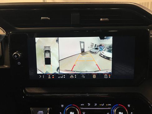 Used 2024 GMC Sierra 2500 AT4 w/ AT4 Premium Plus Package image 18