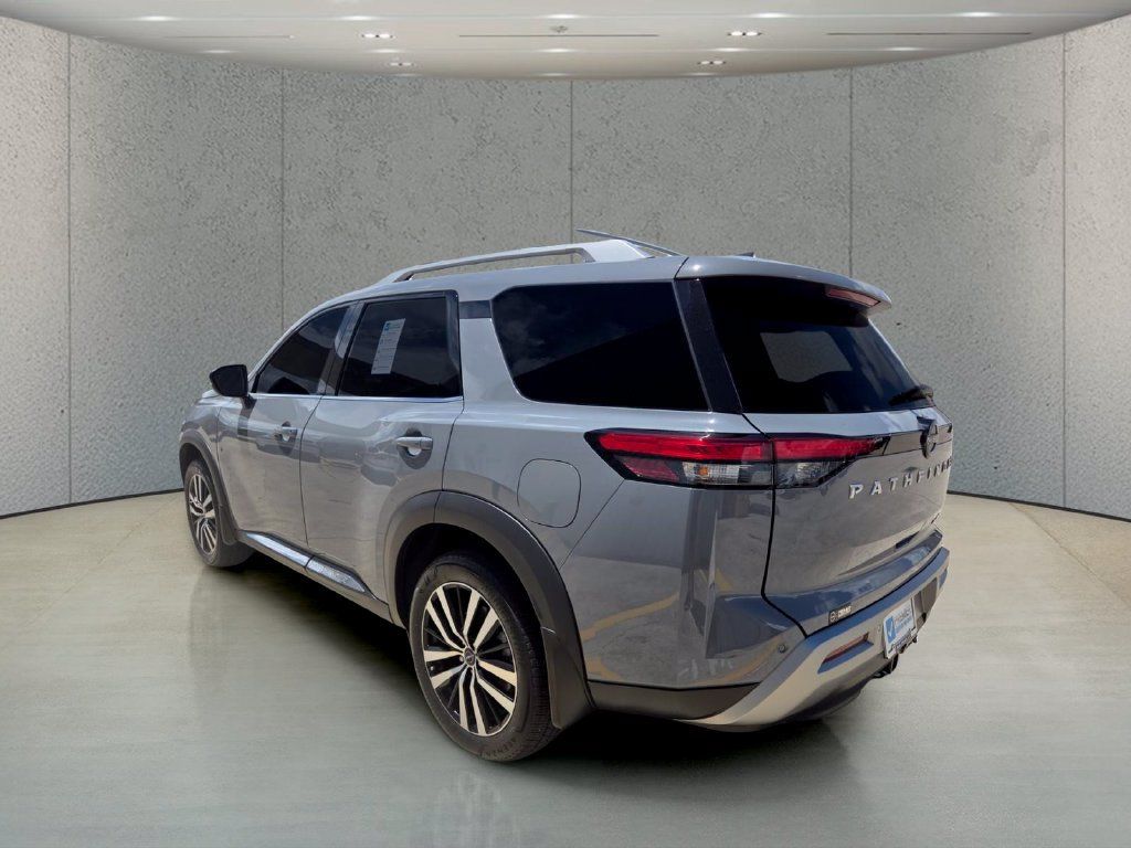 Used 2025 Nissan Pathfinder Platinum w/ Cargo Package FWD image 3