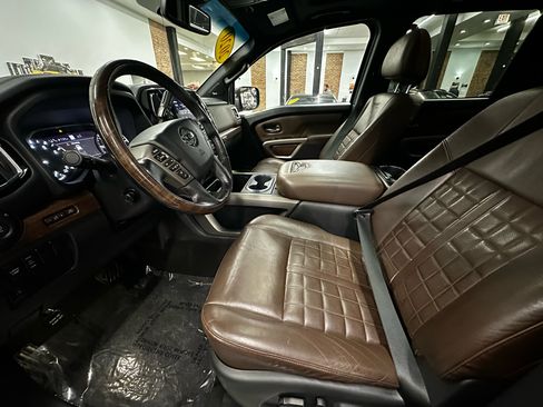 Used 2020 Nissan Titan Platinum Reserve w/ Moonroof Package image 12