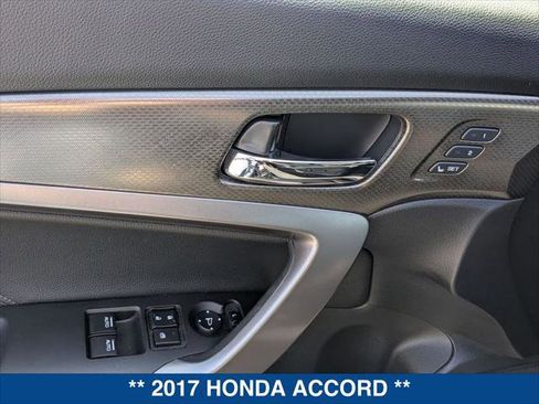 Used 2017 Honda Accord EX-L image 11