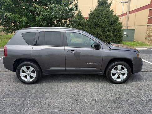 Used 2017 Jeep Compass Sport w/ Power Value Group AWD/4WD image 7