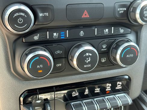 Used 2022 RAM 2500 Power Wagon w/ Level 2 Equipment Group AWD/4WD image 18