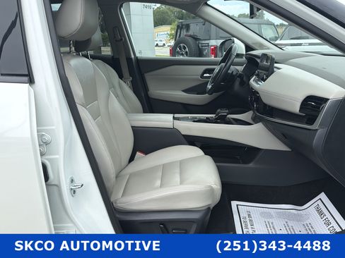 Used 2022 Nissan Rogue SL w/ SL Premium Package FWD image 13