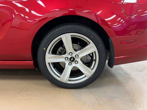 Used 2013 Ford Mustang GT Premium w/ Comfort Pkg image 26