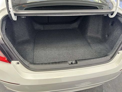 Used 2022 Honda Accord Sport image 12