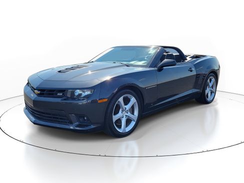 Used 2015 Chevrolet Camaro SS image 2