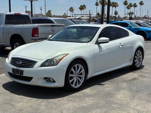Used 2012 INFINITI G37 Journey w/ Premium Pkg RWD image 2