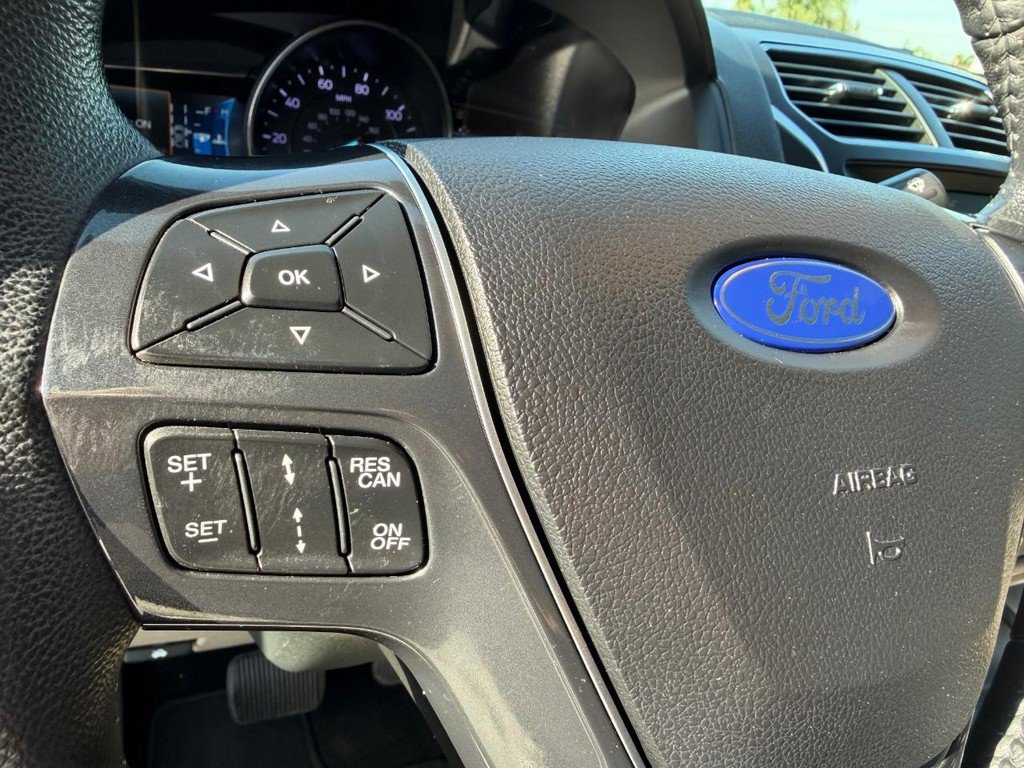 Used 2018 Ford Explorer Limited w/ Ford Safe & Smart Package FWD image 28
