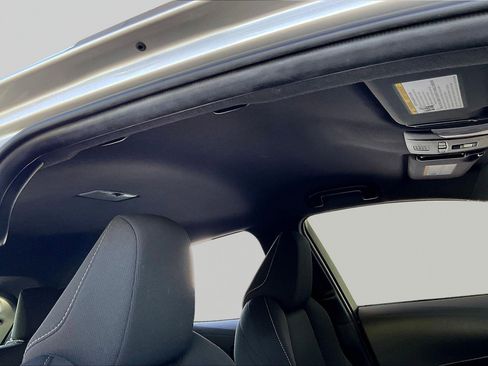 Used 2020 Toyota Corolla SE image 26