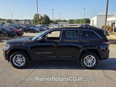 New 2026 Jeep Grand Cherokee Laredo RWD image 4