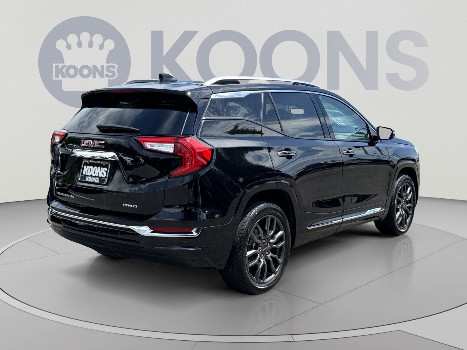 Used 2024 GMC Terrain Denali w/ Black Diamond Edition AWD/4WD image 16