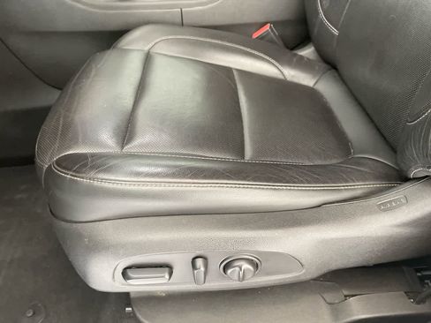 Used 2018 GMC Acadia SLT AWD/4WD image 12