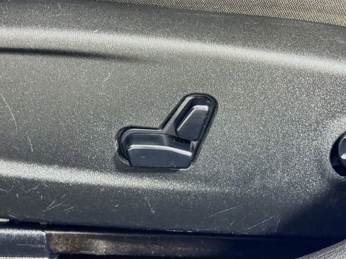 Used 2020 Dodge Charger SXT RWD image 13