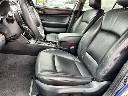 Used 2019 Subaru Outback 2.5i Limited w/ Popular Package #2 AWD/4WD image 14
