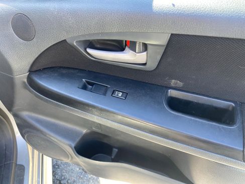 Used 2011 Suzuki SX4 Sport SE FWD image 23