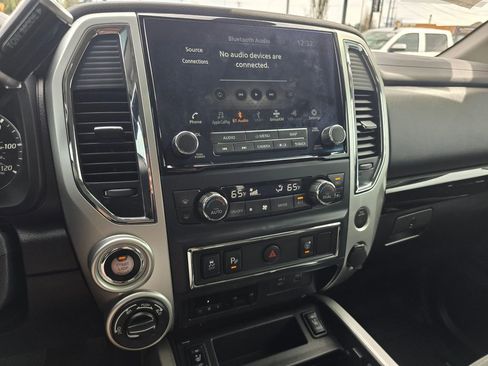 Used 2021 Nissan Titan SV w/ SV Convenience Package AWD/4WD image 29