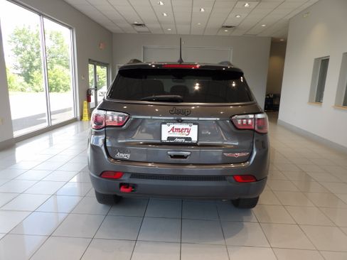 Used 2019 Jeep Compass Trailhawk AWD/4WD image 5