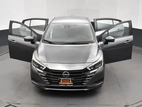 Used 2025 Nissan Versa SV FWD image 10