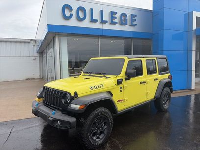 Used 2023 Jeep Wrangler Unlimited w/ Cold Weather Group