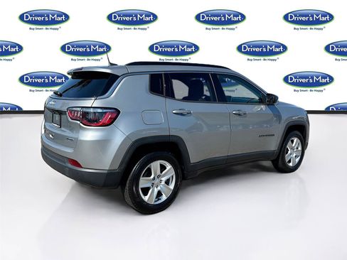 Used 2022 Jeep Compass Latitude w/ Convenience Group AWD/4WD image 7