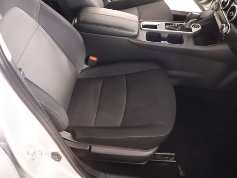 Used 2023 Nissan Sentra SV FWD image 12