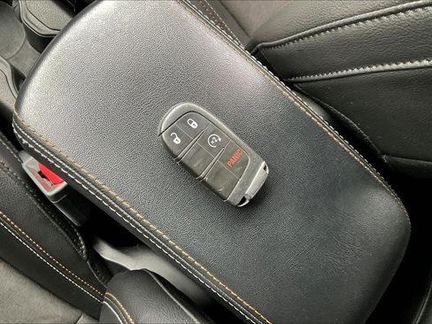 Used 2018 Jeep Compass Latitude w/ Cold Weather Group image 35