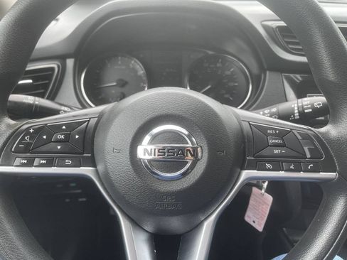 Used 2021 Nissan Rogue Sport S FWD image 16