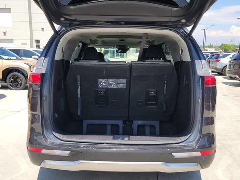 Used 2023 Kia Carnival SX Prestige FWD image 19