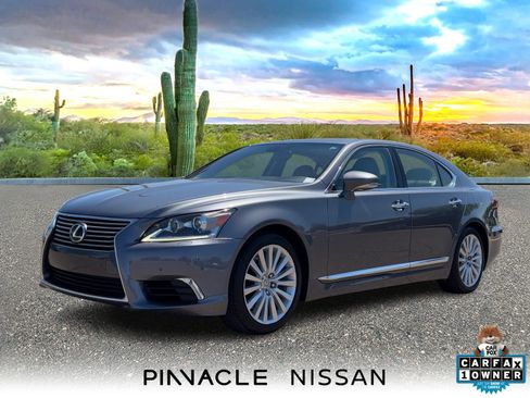 Used 2013 Lexus LS 460 AWD w/ Comfort Pkg image 1