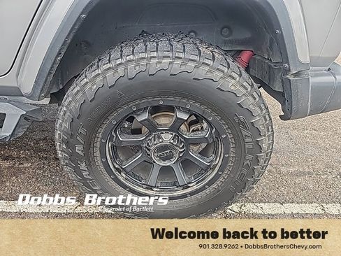 Used 2018 Jeep Wrangler Unlimited Sahara image 8