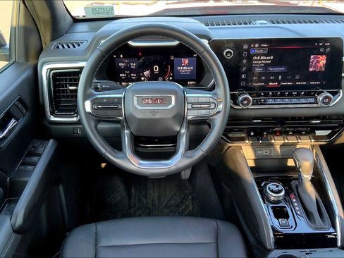 Used 2024 GMC Canyon Elevation w/ Elevation Premium Package AWD/4WD image 6