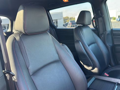 Used 2023 Honda Odyssey Sport image 25