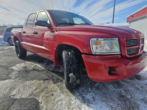 Used 2008 Dodge Dakota Sport image 4