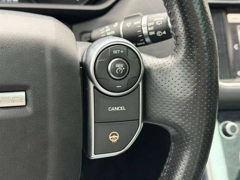 Used 2016 Land Rover Range Rover Sport HSE image 39