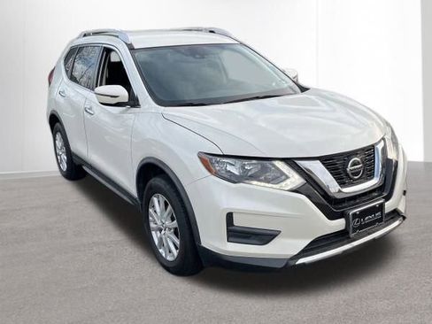 Used 2019 Nissan Rogue SV image 8
