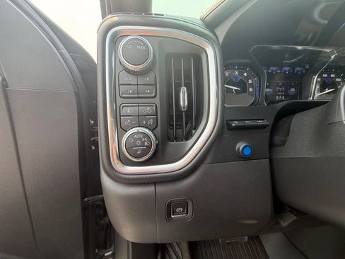Used 2020 GMC Sierra 1500 AT4 w/ AT4 Premium Package AWD/4WD image 3