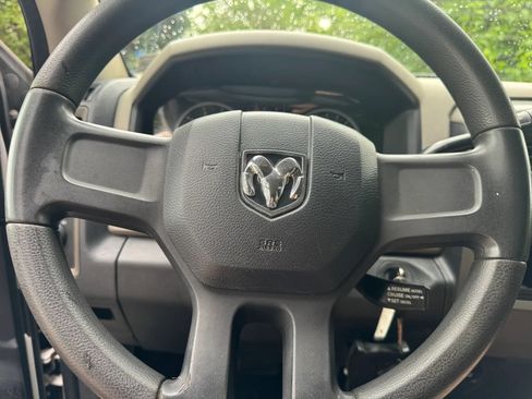 Used 2011 RAM 1500 Tradesman RWD image 12