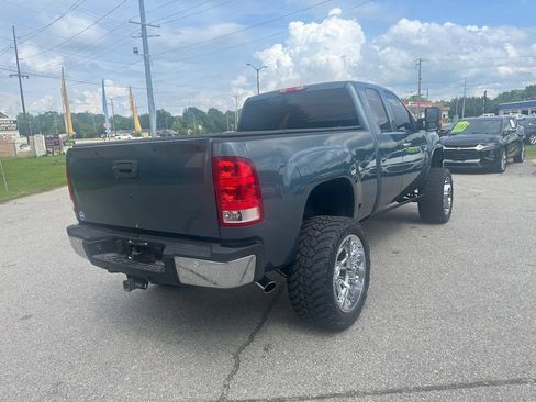 Used 2011 GMC Sierra 1500 SLE w/ Power Tech Package AWD/4WD image 5
