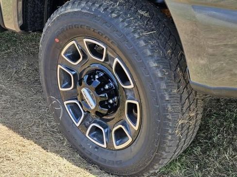 New 2026 Ford F250 Platinum w/ FX4 Off-Road Package AWD/4WD image 6