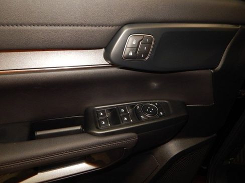 New 2025 Ford Ranger Lariat w/ FX4 Off-Road Package image 16