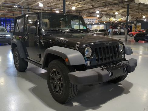 Used 2015 Jeep Wrangler Sport AWD/4WD image 5