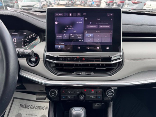 Used 2022 Jeep Compass Limited AWD/4WD image 19
