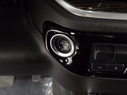 Used 2022 GMC Sierra 1500 Elevation image 18