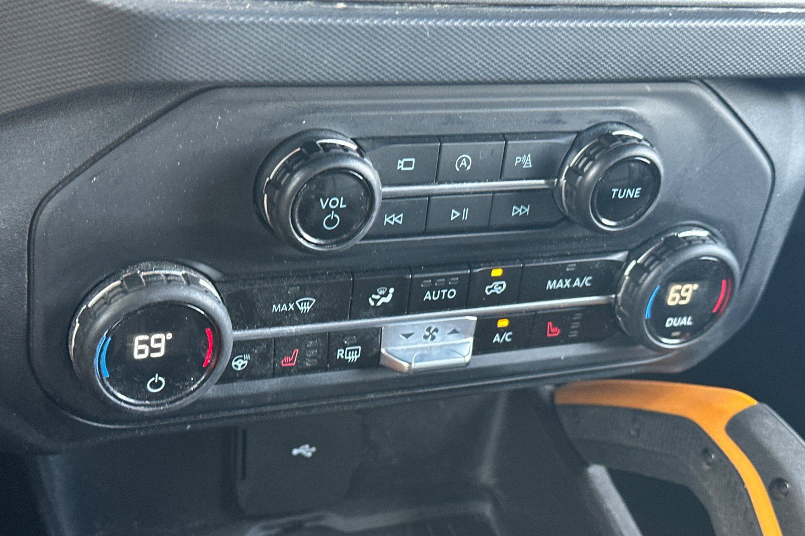 Used 2024 Ford Bronco Badlands AWD/4WD image 19