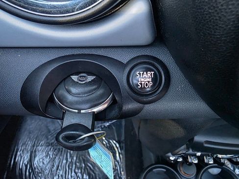 Used 2011 MINI Cooper Convertible w/ Premium Pkg image 38