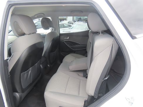 Used 2017 Hyundai Santa Fe Sport FWD image 20
