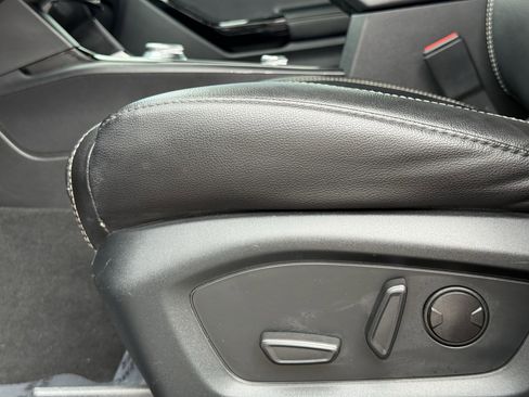 Used 2022 Ford Explorer ST w/ ST Street Pack image 23