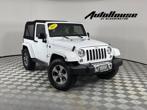Used 2017 Jeep Wrangler Sahara w/ Dual Top Group AWD/4WD image 1