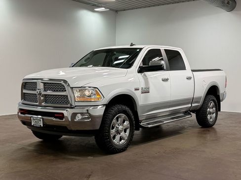 Used 2014 RAM 2500 Laramie w/ Convenience Group AWD/4WD image 30